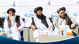 مولوی عبدالکبیر: به مشکلات و خواسته های مردم بامیان رسیدگی می‎شود